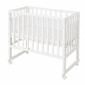 lit-bebe-avec-matelas-et-barriere-reglable-bois-blanc-ezgjcv2628gk